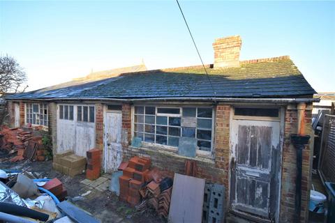 undefined, Madeira Road, Seaview, PO34 5BA