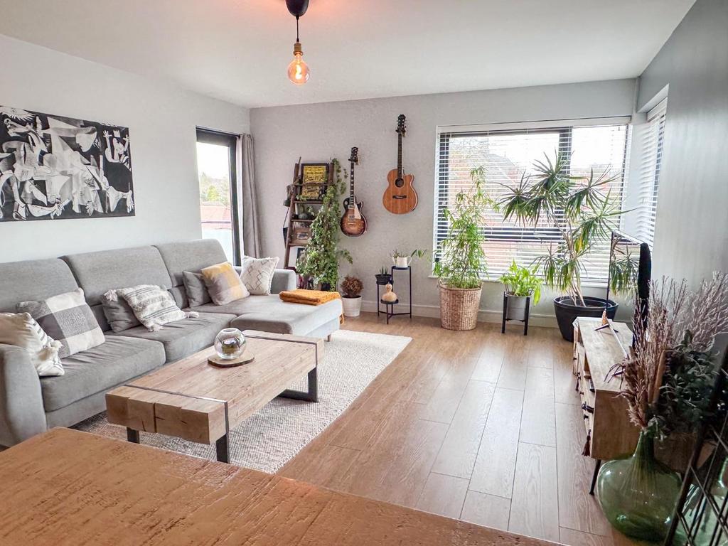Apartment in Stockport - View 4