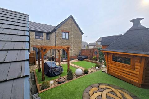 4 bedroom detached house for sale, Tondu, Bridgend, CF32