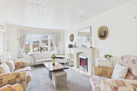 3 bedroom bungalow for sale, Rose Hill Road, Ashton-under-Lyne, OL6 8YG