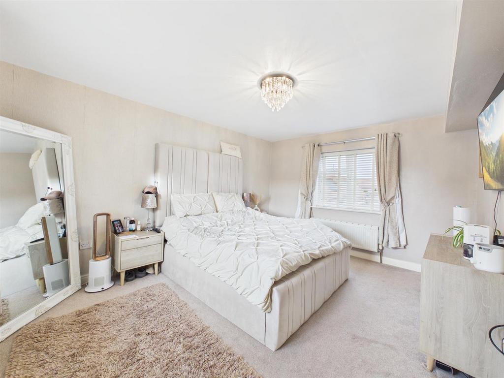 Bedroom: