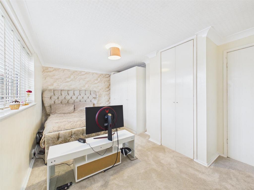 Bedroom: