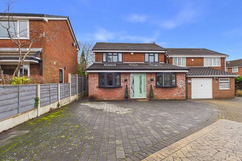 4 bedroom detached house for sale, Southwell Gardens, Ashton-under-Lyne, OL6 8XS