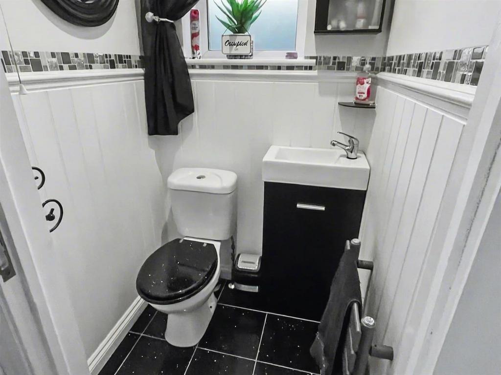 Ground Floor Cloakroom