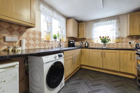 2 bedroom terraced house for sale, Thorpe Road, Barking