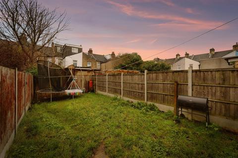 2 bedroom terraced house for sale, Thorpe Road, Barking