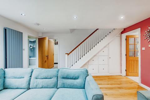 undefined, Wesley Close, Horley