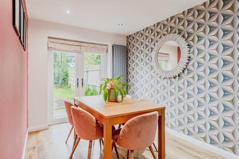 undefined, Wesley Close, Horley