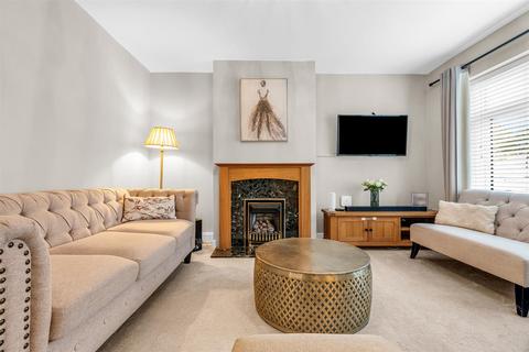 2 bedroom end of terrace house for sale, Windsor Drive, Hertford SG14
