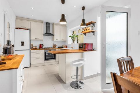 2 bedroom end of terrace house for sale, Windsor Drive, Hertford SG14