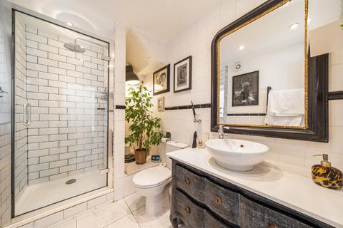2 bedroom flat for sale, Buckland Crescent, Belsize Park, London NW3