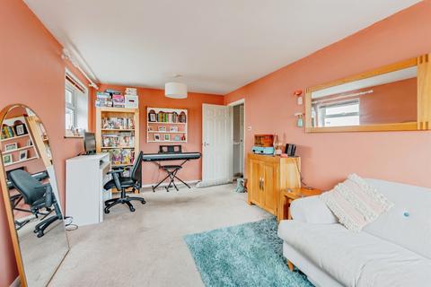 1 bedroom apartment for sale, Earlsbrook Road, Redhill