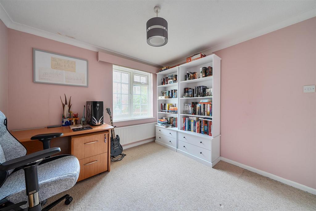 Pound Lane, Dorchester DT1 - More