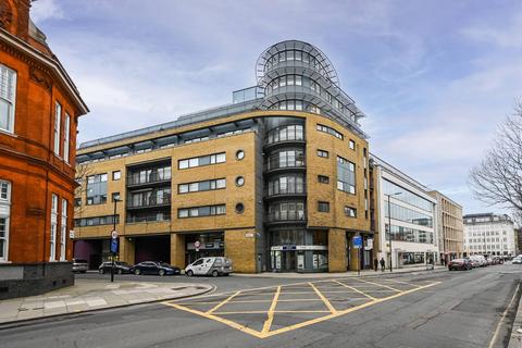 1 bedroom flat to rent, Britton Street, Clerkenwell, London, EC1M