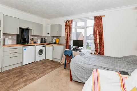 undefined, Hencroft Street South, Slough