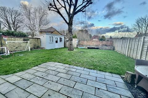 4 bedroom detached house for sale, Minehurst Road, Camberley GU16