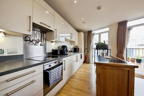 3 bedroom flat for sale, Hatton Road, WEMBLEY