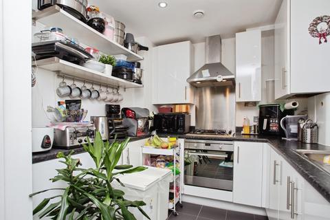 1 bedroom flat for sale, Apple Grove, Harrow