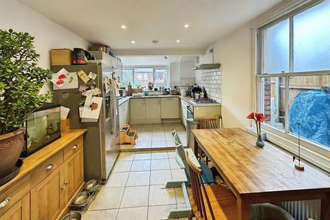 3 bedroom terraced house for sale, Byron Road, Harrow