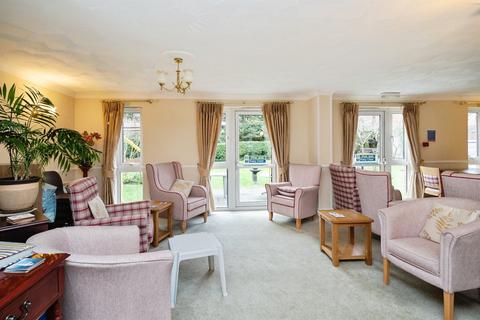 2 bedroom ground floor flat for sale, Springfield Road, Southborough, Tunbridge Wells