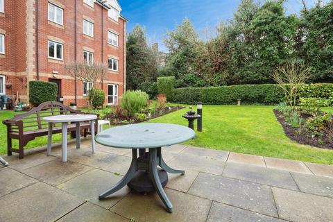 2 bedroom ground floor flat for sale, Springfield Road, Southborough, Tunbridge Wells