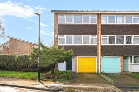 Breamwater Gardens, Richmond, TW10