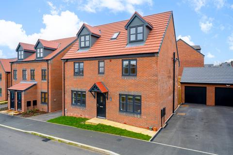 5 bedroom detached house for sale, Chilton Drive, Lawley, TF4