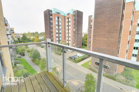 1 bedroom apartment to rent, Wideford Drive, ROMFORD