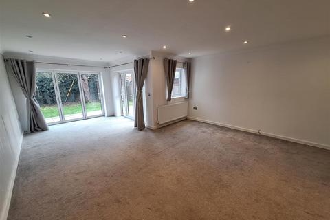 4 bedroom semi-detached house for sale, Bird In Hand Lane, Sonning Common, Reading
