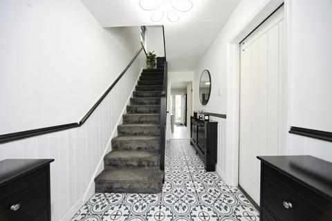 3 bedroom semi-detached house for sale, Pennine Avenue, Luton