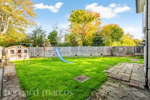 3 bedroom end of terrace house for sale, Ryelands Close, Caterham