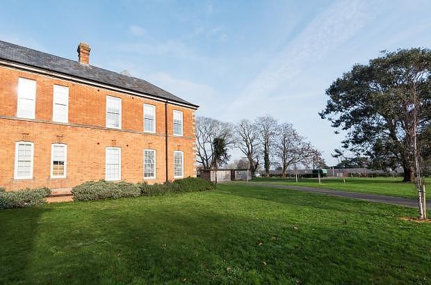 Front Apartment to r