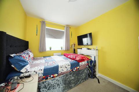 2 bedroom flat for sale, Bongrace Walk, Luton
