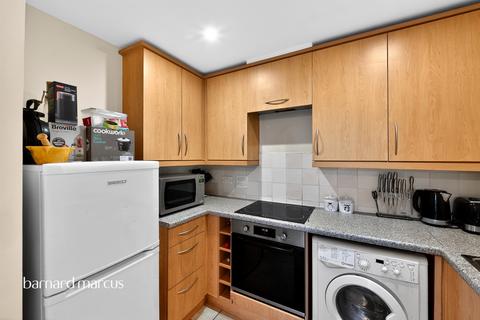 undefined, Bedfont Lane, Feltham