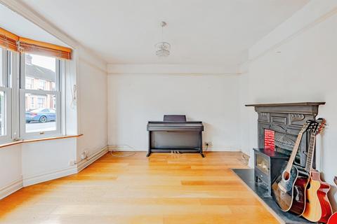 3 bedroom link detached house for sale, Spencers Road, Crawley