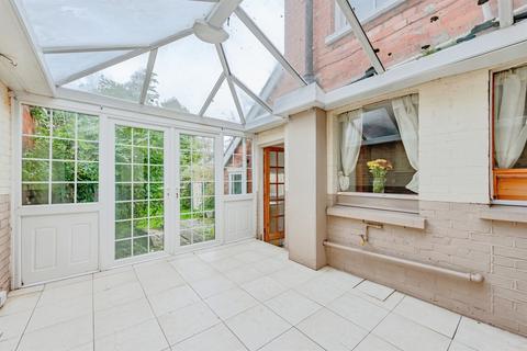 3 bedroom link detached house for sale, Spencers Road, Crawley