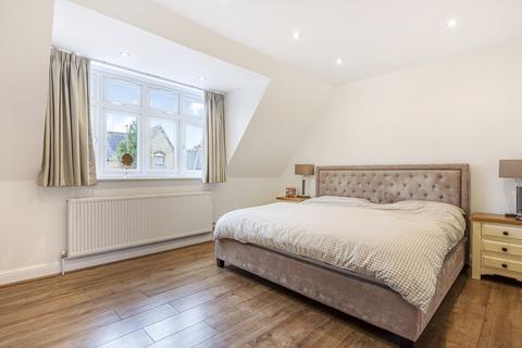 4 bedroom semi-detached house for sale, Britannia Road, London