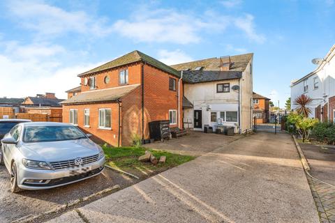 undefined, Rumbridge Street, Totton, Southampton