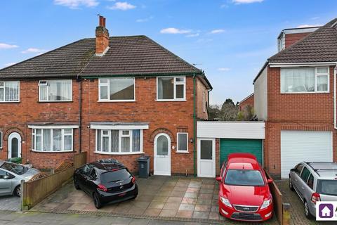 3 bedroom semi-detached house for sale - Cheltenham Road, Leicester, LE4