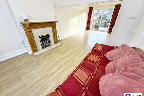 3 bedroom semi-detached house for sale, Cheltenham Road, Leicester, LE4