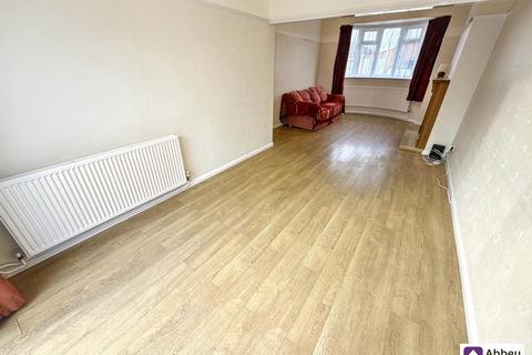 3 bedroom semi-detached house for sale, Cheltenham Road, Leicester, LE4