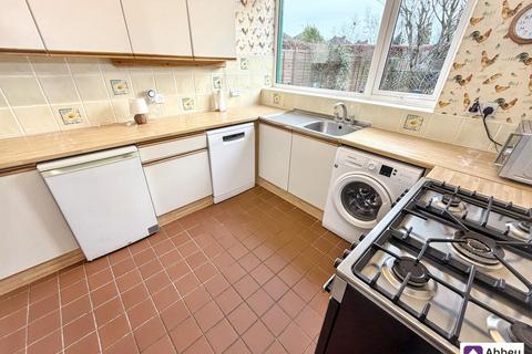 3 bedroom semi-detached house for sale, Cheltenham Road, Leicester, LE4