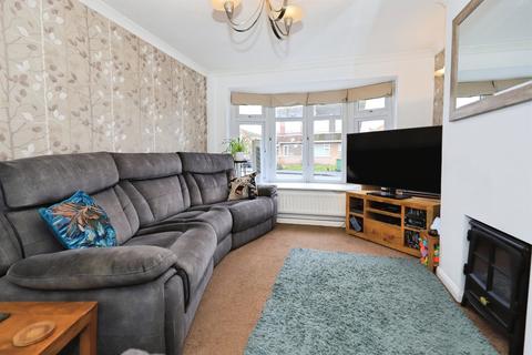 3 bedroom semi-detached house for sale, Aldermere Road, Kidderminster