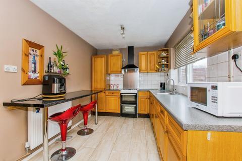 3 bedroom semi-detached house for sale, Mountbatten Way, Peterborough