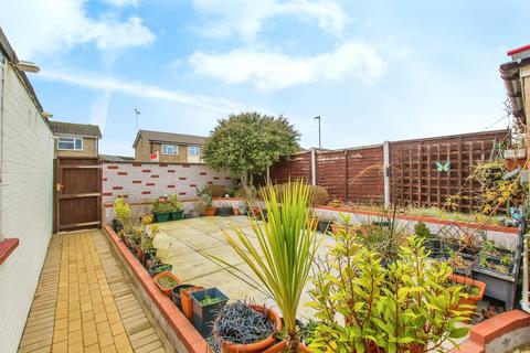 3 bedroom semi-detached house for sale, Mountbatten Way, Peterborough