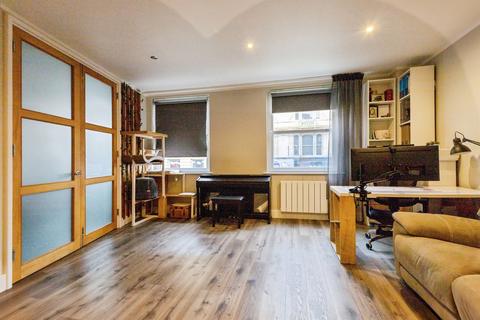 1 bedroom flat for sale, Market Square, Northampton