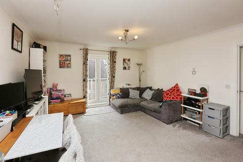 2 bedroom flat for sale, Mescott Meadows, Hedge End, Southampton