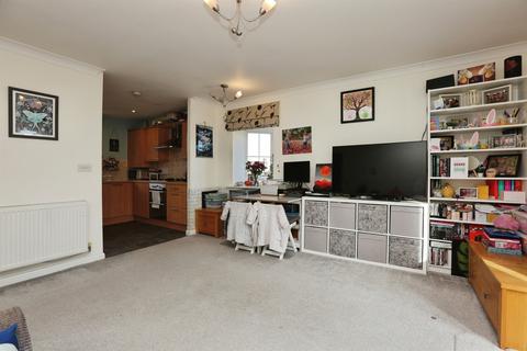 2 bedroom flat for sale, Mescott Meadows, Hedge End, Southampton