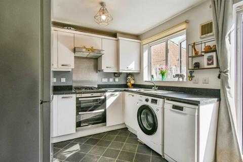 3 bedroom semi-detached house for sale, Old School Walk, YORK