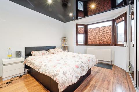 2 bedroom detached house for sale, Cherry Tree Lane, Rainham